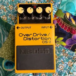 BOSS OVERDRIVE DISTORTION/OS2 GUITAR PEDAL